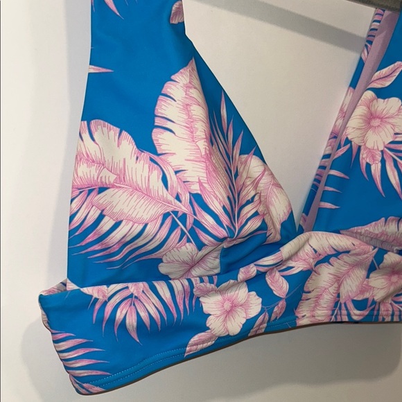 Tropical Blue and Pink Bikini Top - Picture 3 of 6